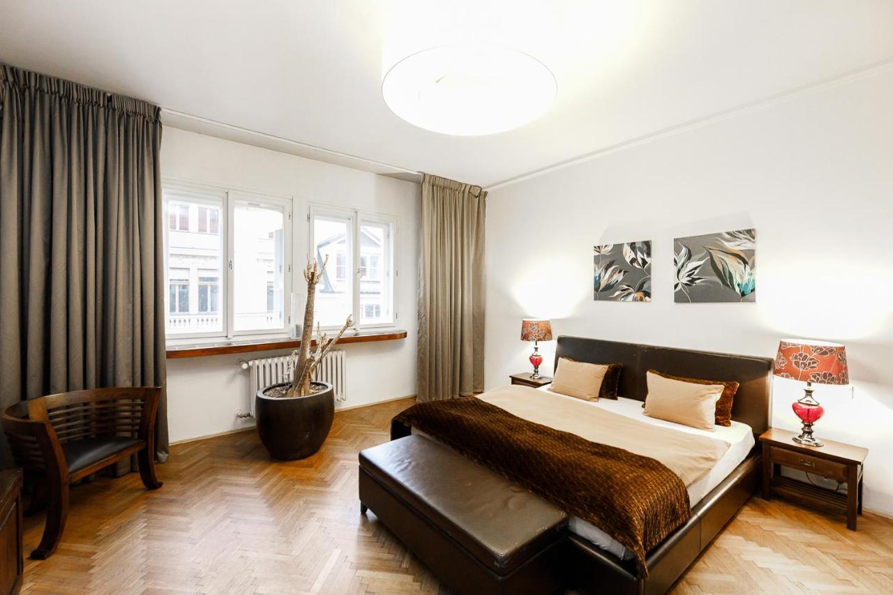 Luxury Apartment Dlouha ปราก ภายนอก รูปภาพ