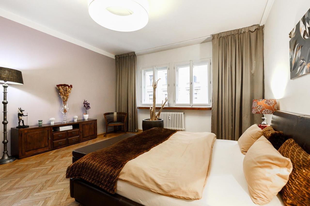 Luxury Apartment Dlouha ปราก ภายนอก รูปภาพ